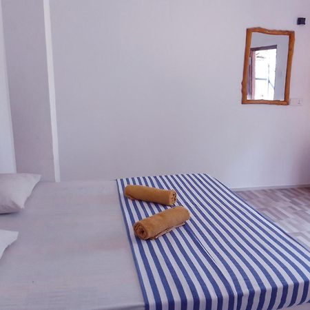 Bed and breakfast Share Safari House Uda Walawe Extérieur photo